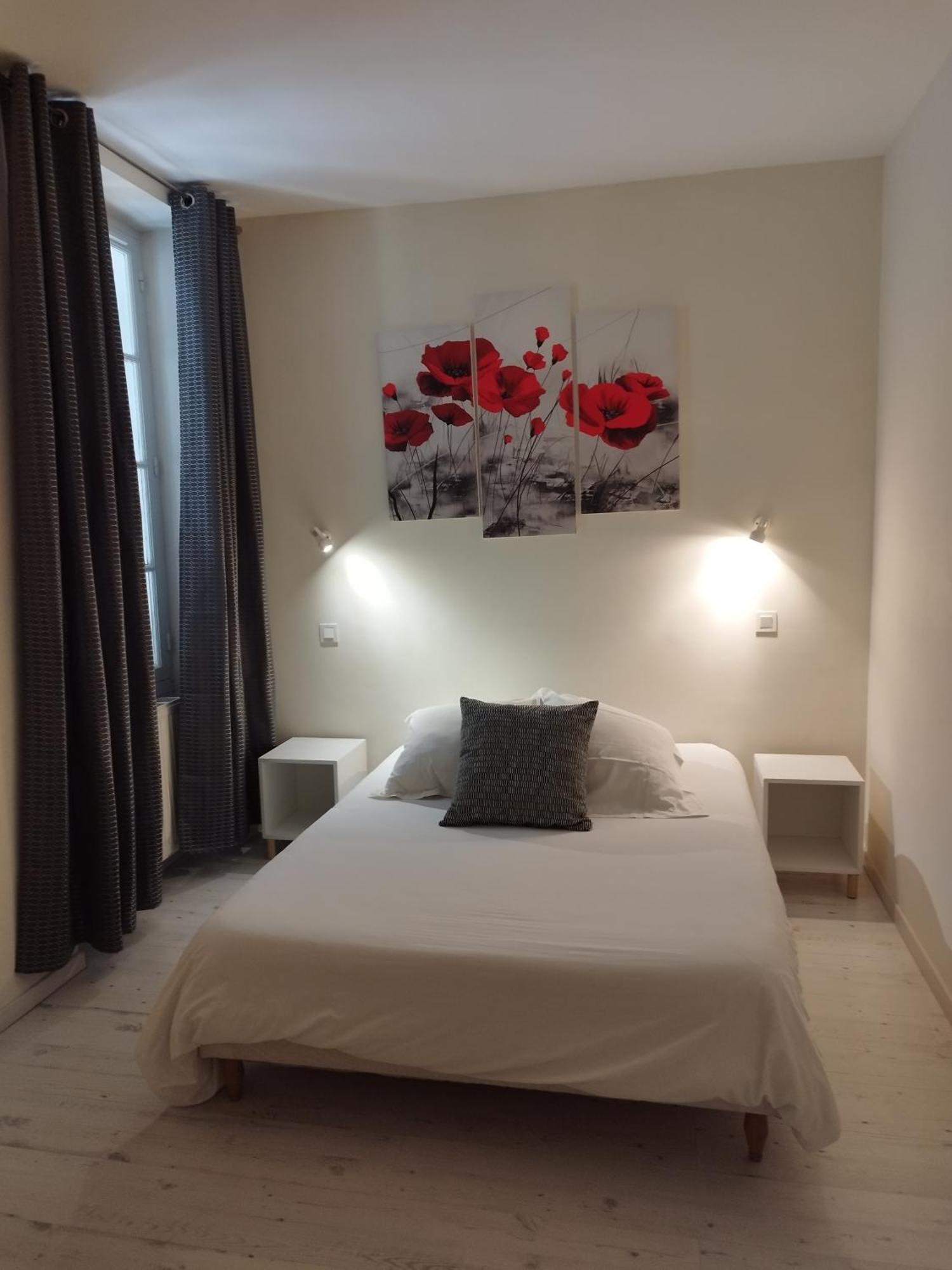 Hotel De La Loube La Roquebrussanne Dış mekan fotoğraf