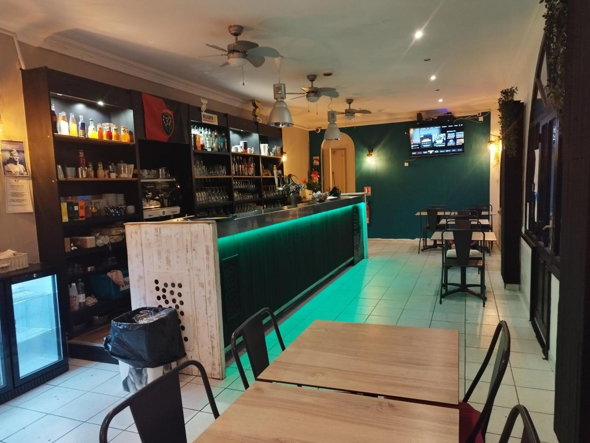 Hotel De La Loube La Roquebrussanne Dış mekan fotoğraf